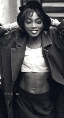 Date this sensual Any Country girl Sandra from  A9916