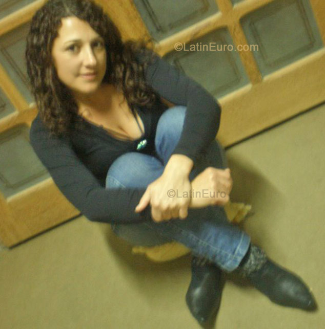 Date this georgeous Brazil girl Rosimeri from Tubaraoa BR4046