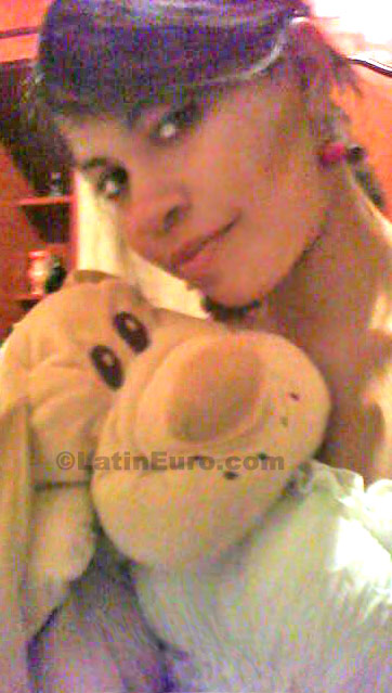 Date this beautiful Brazil girl Renilda from Dourados BR4075