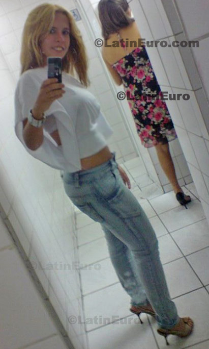 Date this exotic Brazil girl Leslie from Contagem BR3738