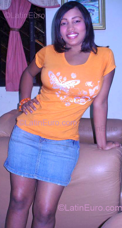 Date this tall Any Country girl Josefina from  N-1675