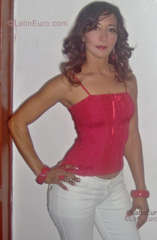 Date this fun Peru girl Diomari from  N-312