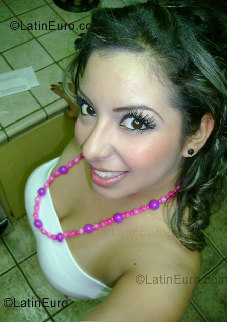 Date this hot Any Country girl Andie from  N-357