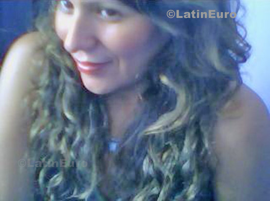 Date this fun Peru girl Blanca from Lima N-446