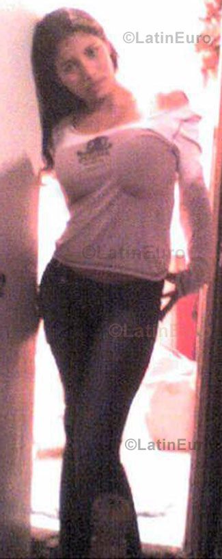 Date this athletic Peru girl Celina from Lima N-572