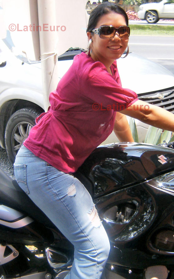 Date this funny Mexico girl Dayane from  N-612