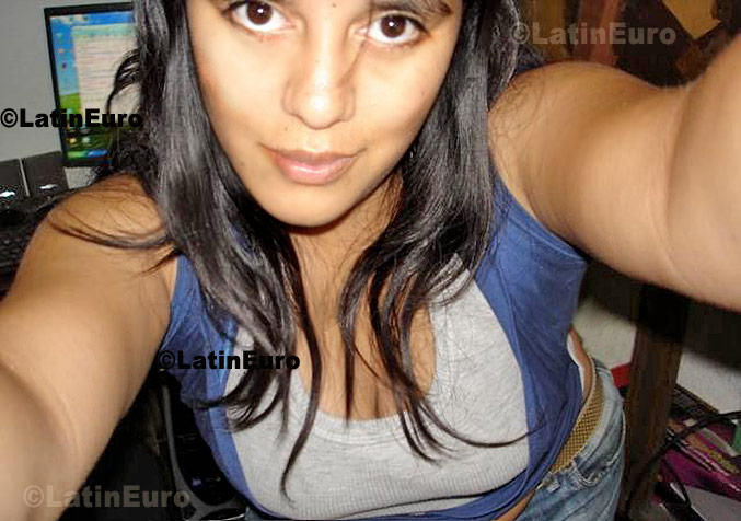 Date this stunning Any Country girl Florencia from Buenos Aires N-717
