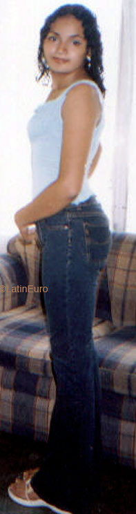 Date this nice looking Honduras girl Carmen from El Progreso N1603