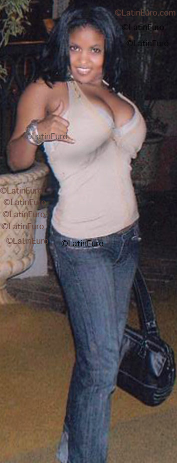 Date this delightful Any Country girl N181 from  N181