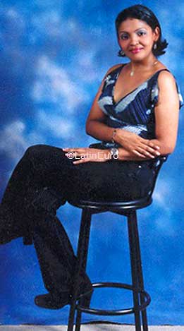 Date this pretty Any Country girl Selenia from  N2761