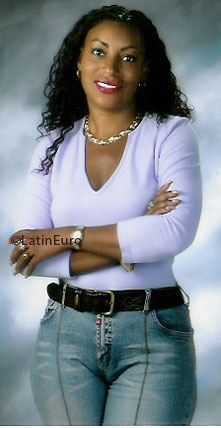 Date this tall Any Country girl Marcelina from  N2978