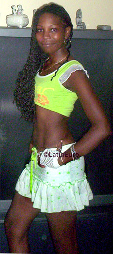 Date this cute Honduras girl Claudia from La Ceiba N3007