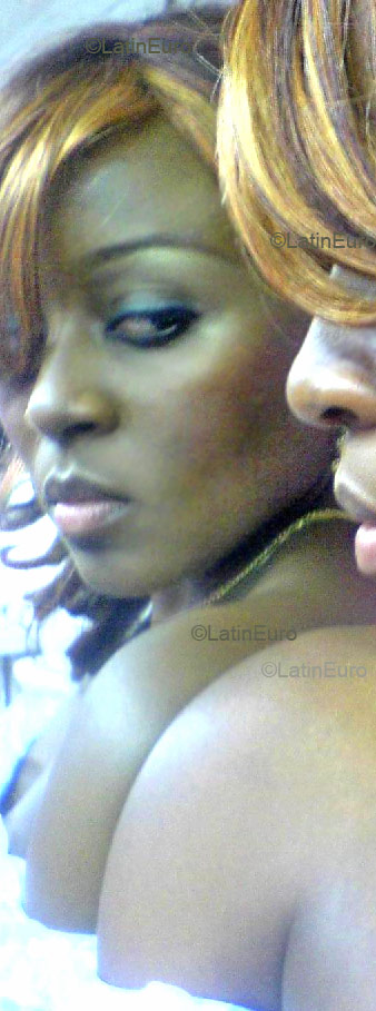 Date this sultry Any Country girl Aisha from  N310