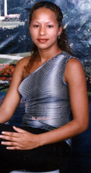 Date this foxy Honduras girl Jessi from  N3219