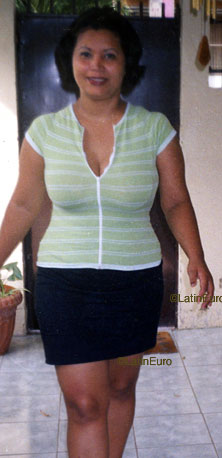 Date this nice looking Honduras girl Nelly from  N3255