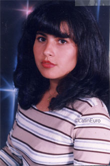 Date this funny Honduras girl Lellys from Roatan N3338