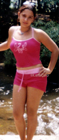 Date this lovely Honduras girl Bessy from  N3411
