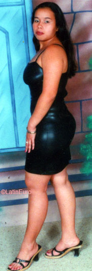 Date this delightful Honduras girl Reina from Yoro N3488