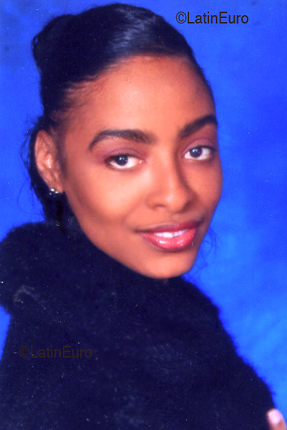 Date this beautiful Jamaica girl Renay from  N481