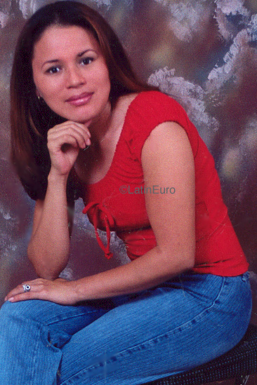 Date this foxy Honduras girl Vilma from Choloma N3902