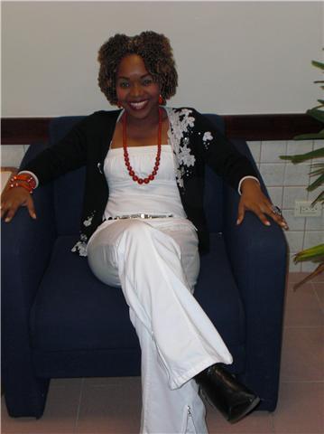 Date this foxy United States girl Ruti15 from Any US1380