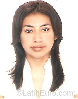 Date this voluptuous Peru girl Yessica Marilu from Chiclayo PE96