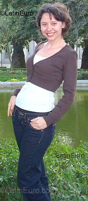 Date this exotic Portugal girl Ainavide from Porto PT11