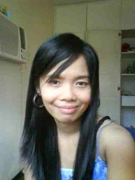 Date this foxy Philippines girl Petite filipina from Antipolo City PH70