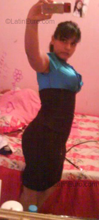 Date this beautiful Mexico girl Reyna from Culiacan MX65