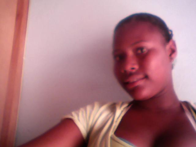 Date this gorgeous Algeria girl Yanelis lucia from san juan de uraba DZ2