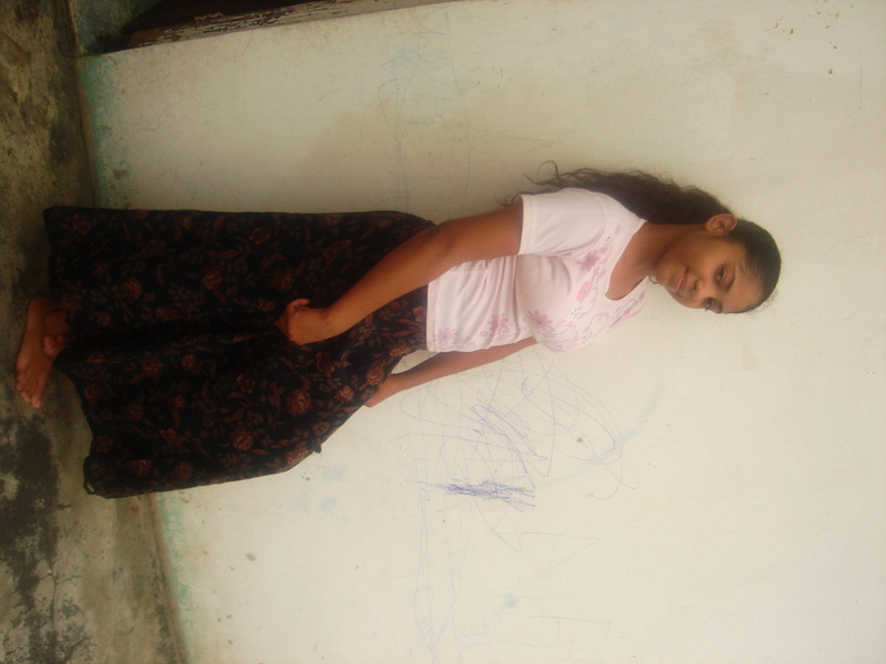 Date this hot Belgium girl Rosaemelindacue from Santodomingo BE44