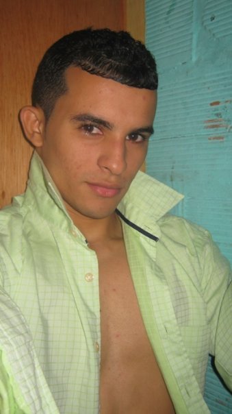 Date this hard body Colombia man Andres22 from Barranquilla CO3264
