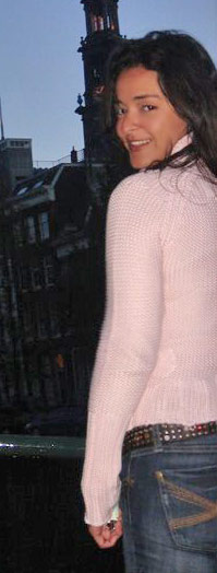 Date this happy Brazil girl Vivi_RJ32 from Rio De Janeiro BR4624