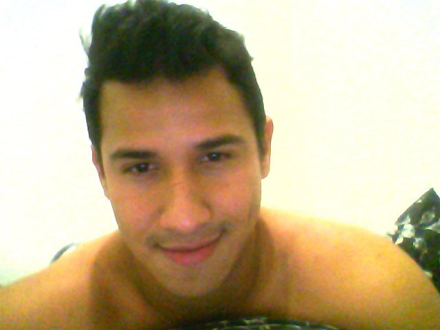 Date this nice looking Brazil man Henrique from SÃ£o Paulo BR2722