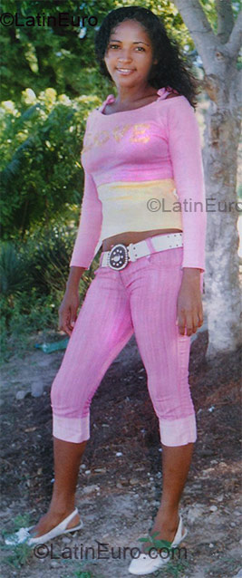 Date this good-looking Brazil girl Cecilia from Japaratuba BR4347