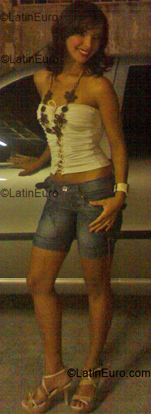 Date this delightful Brazil girl Talita from Olinda BR5141