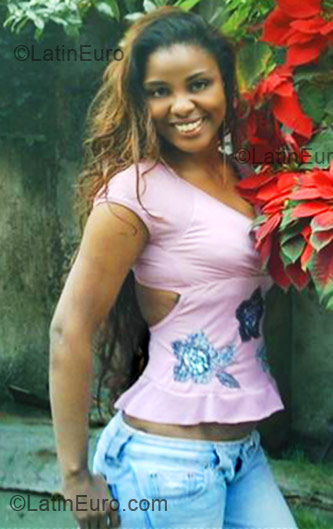 Date this funny Brazil girl Milena from Rio de Janeiro BR6240