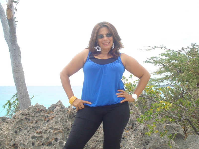 Date this passionate Dominican Republic girl Mercedes from Barahona DO4063