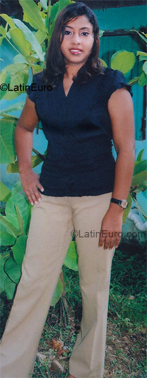 Date this hot Honduras girl Elizabeth from Puerto Cortes HN181