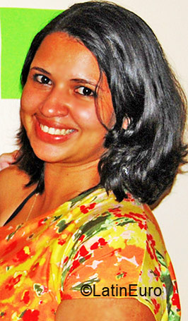 Date this stunning United States girl Daniely from Coconut Creek US6151