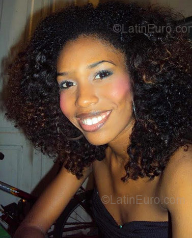 Date this delightful Brazil girl Sissa from Rio De Janeiro BR4621