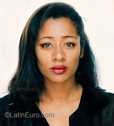 Date this exotic Brazil girl Maria de Lurdes from Aquidauana BR3285