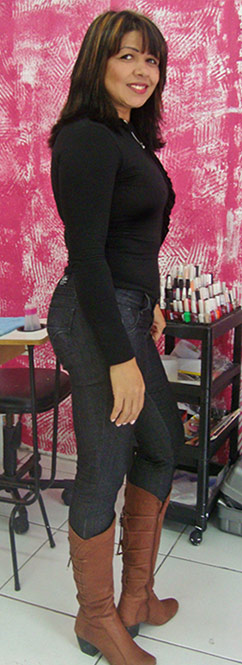 Date this happy Brazil girl Annete from Sao Paulo BR3346