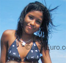 Date this good-looking Dominican Republic girl Anyela from Punta Cana DO4824