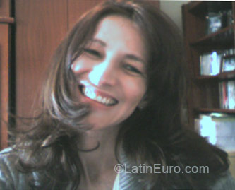 Date this lovely Brazil girl Ana from Curitiba BR3433