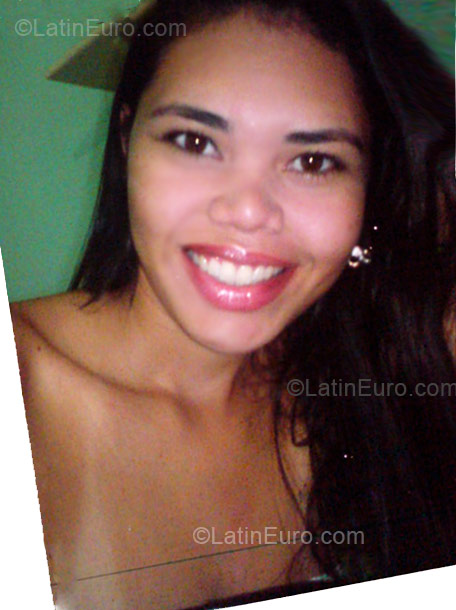 Date this hard body Brazil girl Erikarla from Manaus BR3441