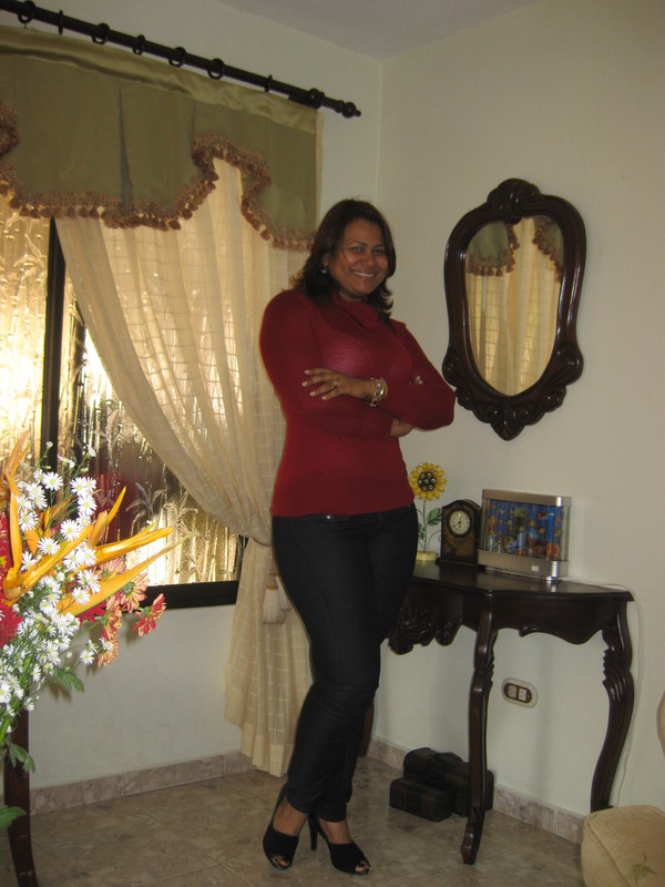 Date this georgeous United States girl Amiris from Connecticut DO4935