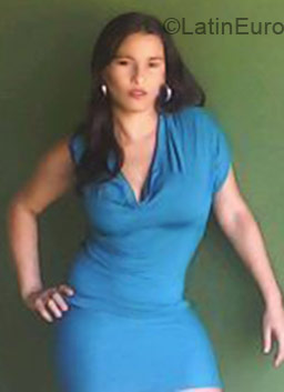 Date this sensual Brazil girl Cleonice from Niquelandia BR4869