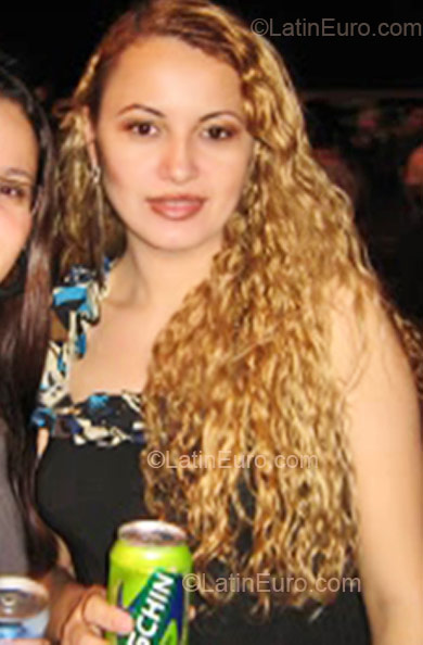 Date this pretty Brazil girl Hanna Karina from Natal BR3570
