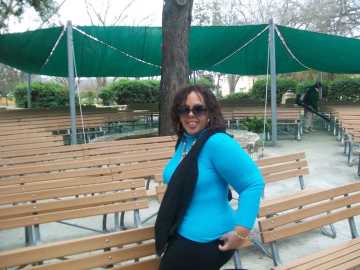 Date this delightful United States girl Karen from San Antonio Texas US7612